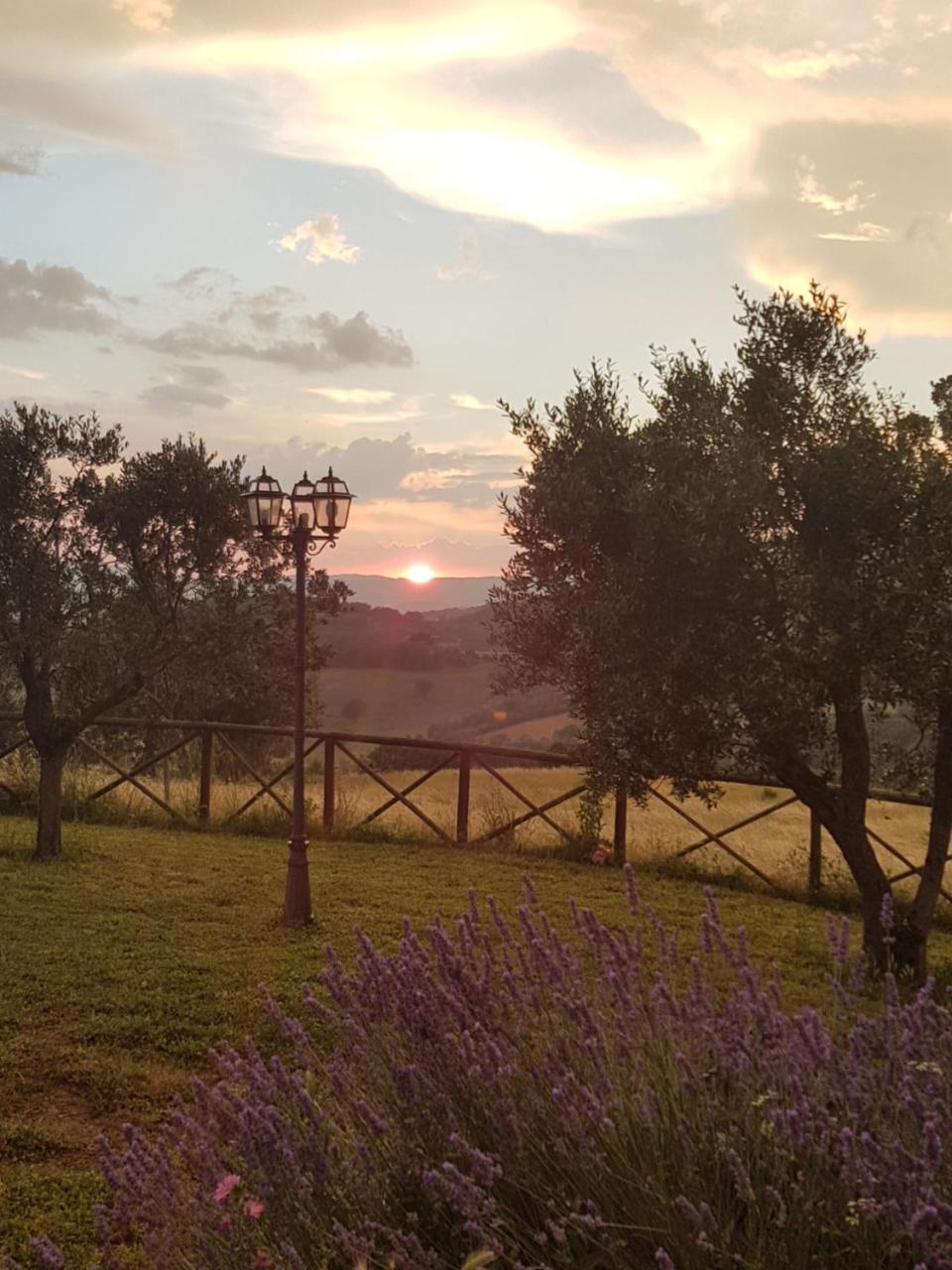 Agriturismo D' Epoca La Marianella Catabbio Exterior photo